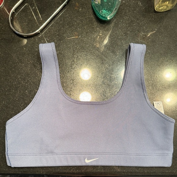 Nike Sports Bra - Picture 1 of 3